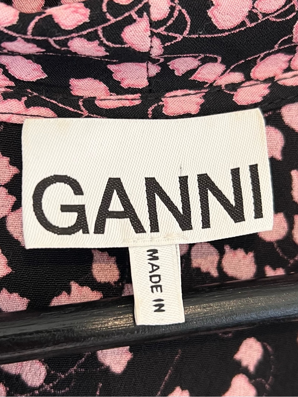 GANNI Dress Ditsy Floral Black Pink Crepe Wrap Side Tie V Neck Sz EU 40 US 8/10 - Picture 6 of 7